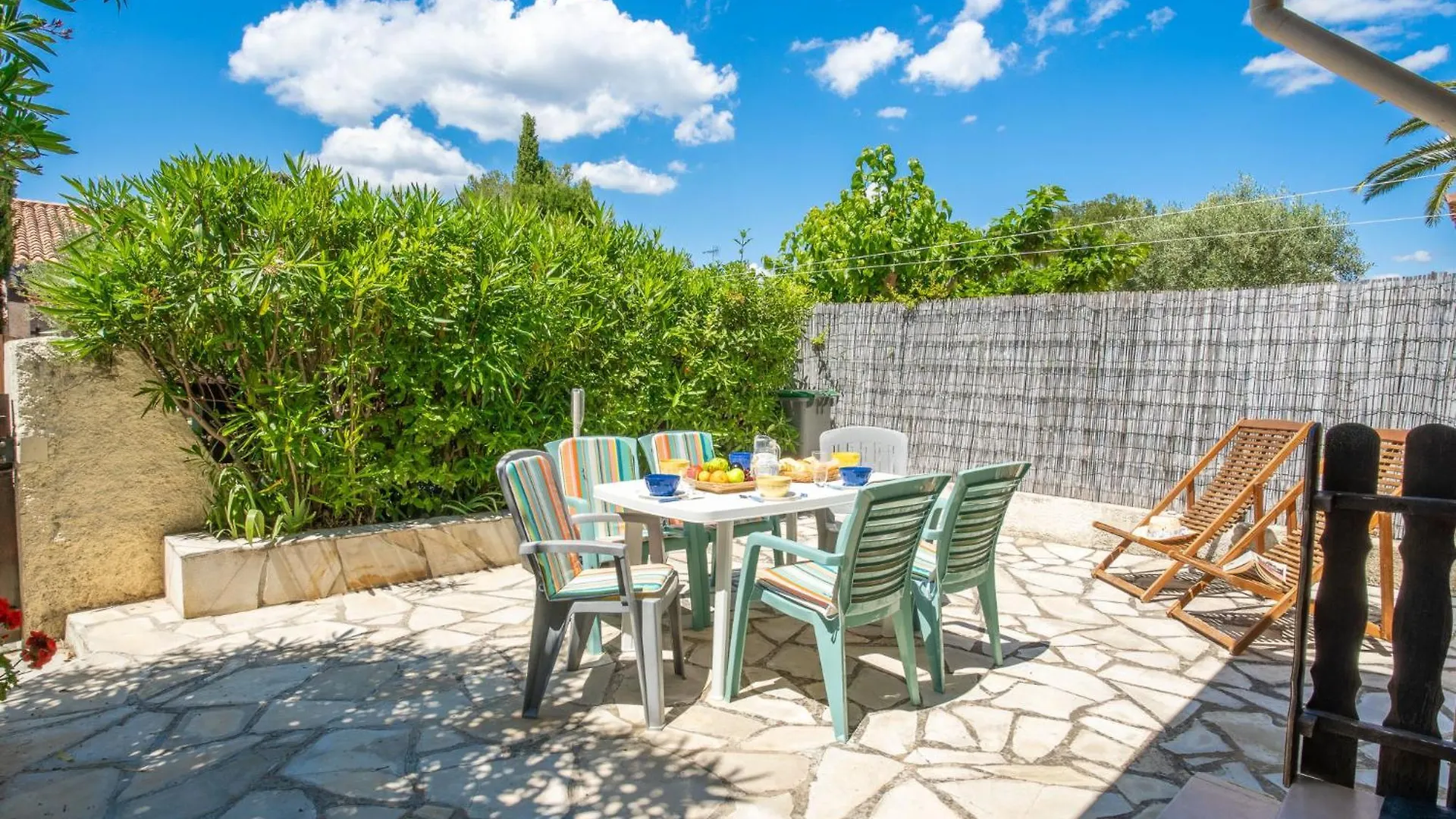 Apartment Les Jardins De Sinople By Interhome La Madrague